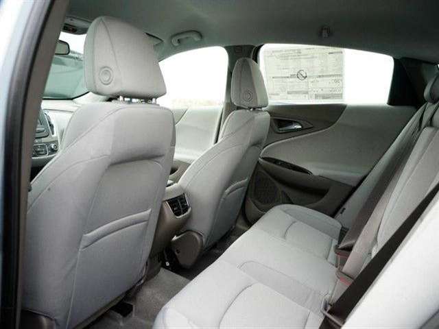 Chevrolet Malibu 2017 photo 17